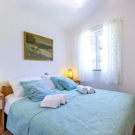 Jelsa 8729a * Jelsa (Hvar)